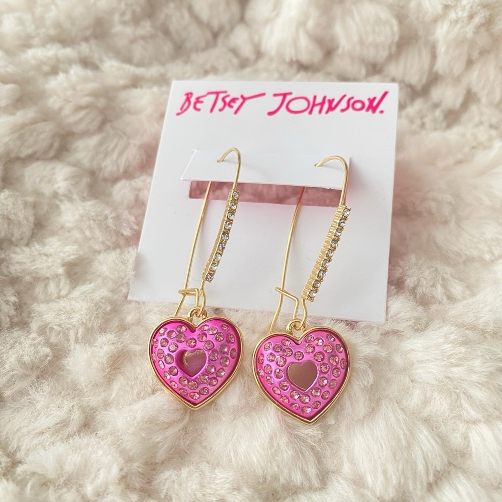 Betsey Johnson Pave Heart Crystal Dangle Drop Earrings NWT